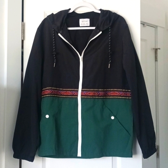 Craft + Flow Other - Craft + Flow Hooded Windbreaker